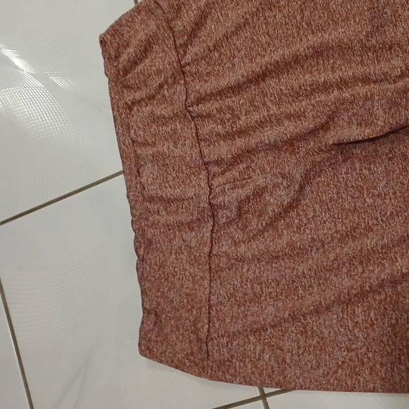 4/$80 Burgundy Mulvari Marled Leggings - Size 4XL (US20) - Picture 4 of 9